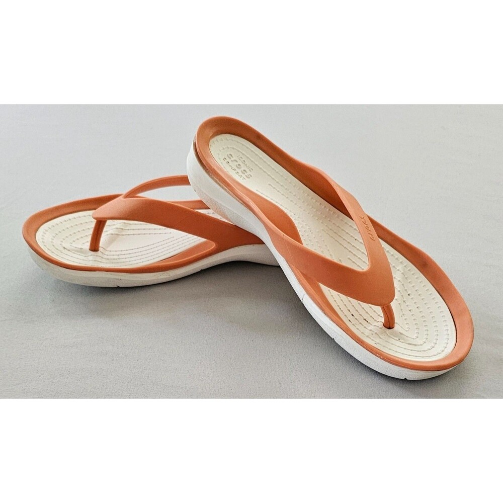Crocs Swiftwater Women Sz 6 Orange Flip Flops Comfort Sandals Lightweight Beach - Picture 11 of 12